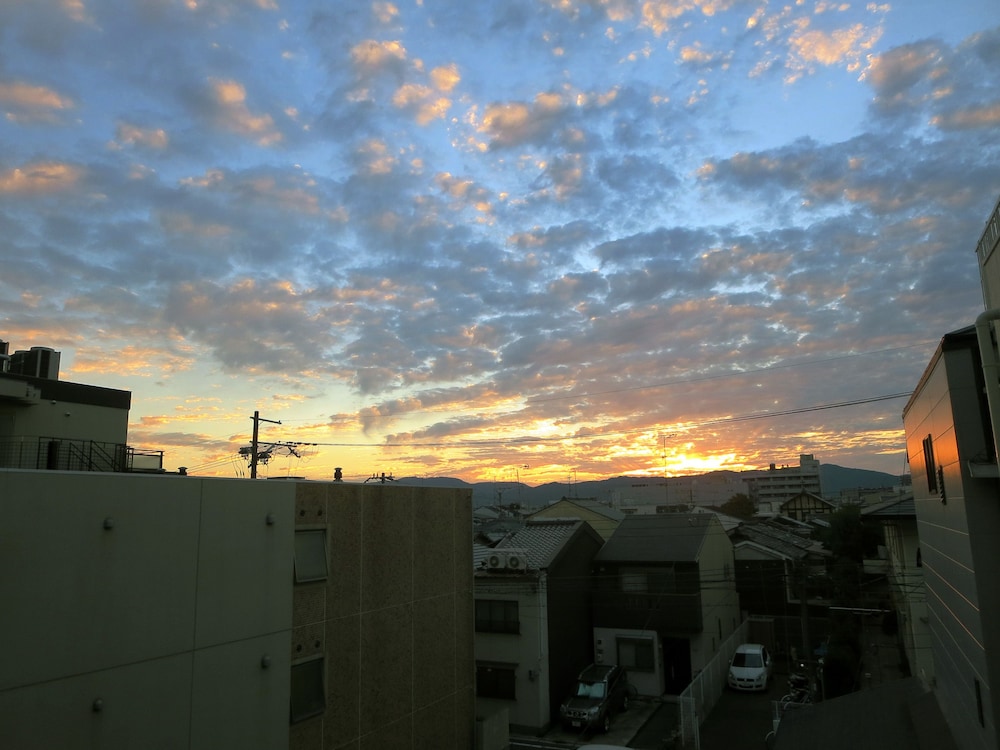 KYOTO YOKO & AKIRA GUESTHOUSE 京都