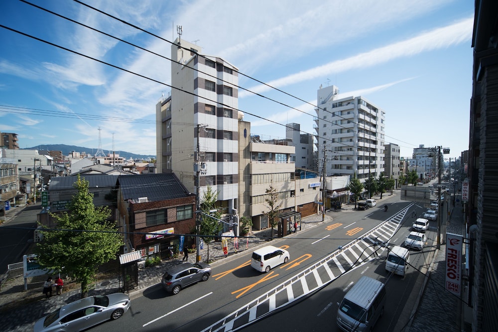 KYOTO YOKO & AKIRA GUESTHOUSE 京都