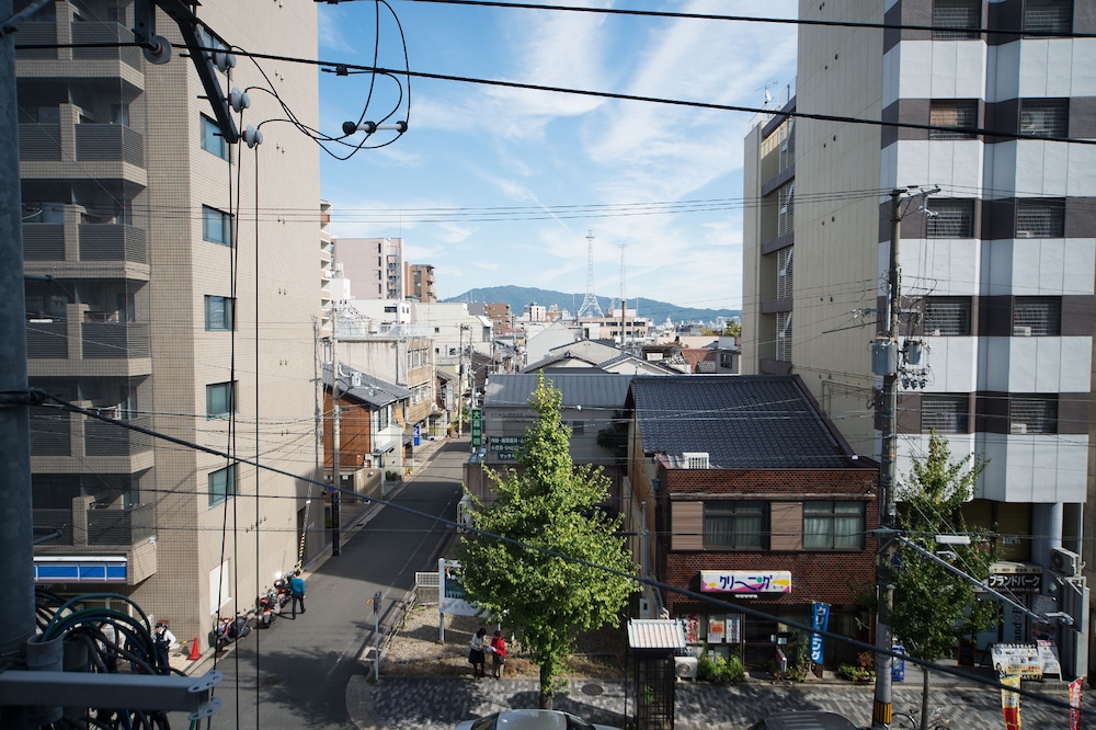 KYOTO YOKO & AKIRA GUESTHOUSE 京都