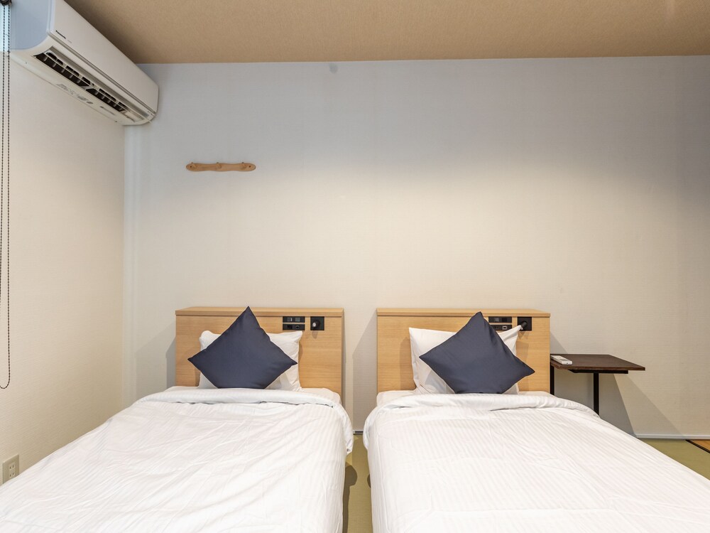 OYO RYOKAN E-STAY KYOTO ROKUJO 京都