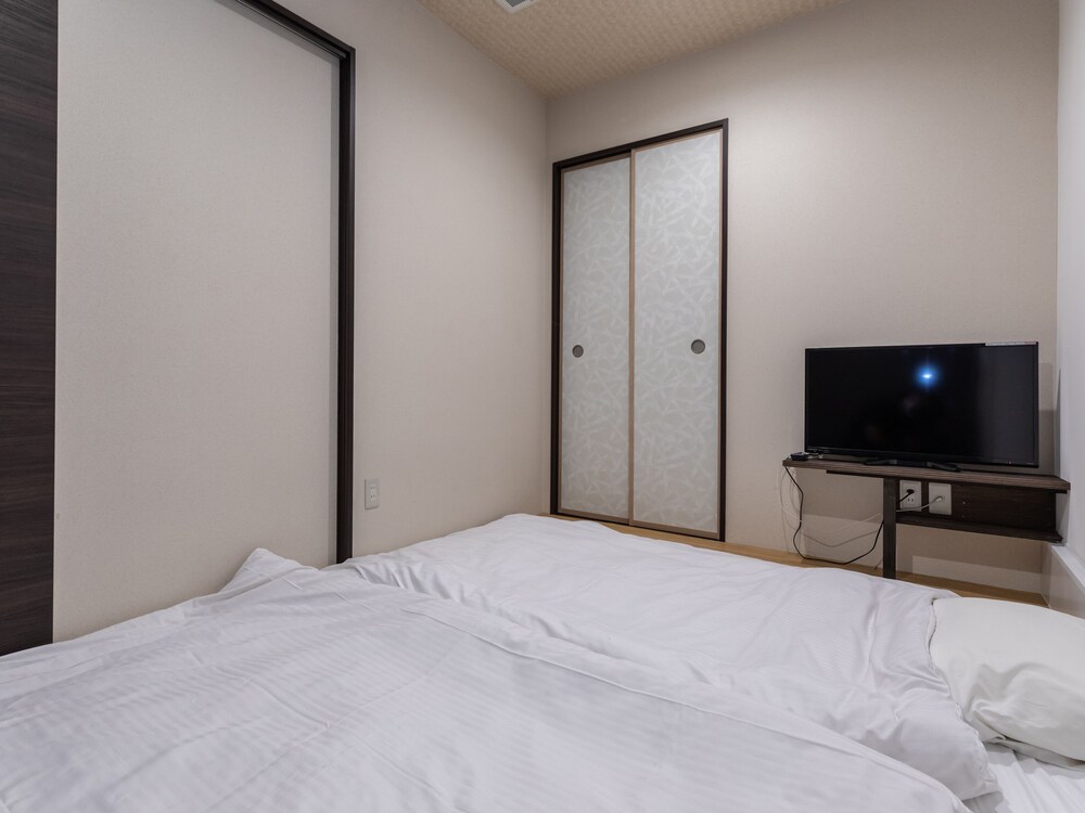 OYO RYOKAN E-STAY KYOTO ROKUJO 京都