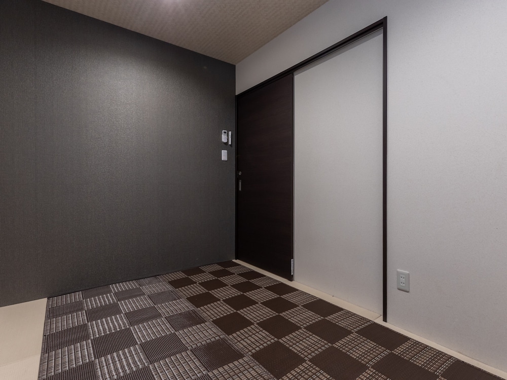 OYO RYOKAN E-STAY KYOTO ROKUJO 京都