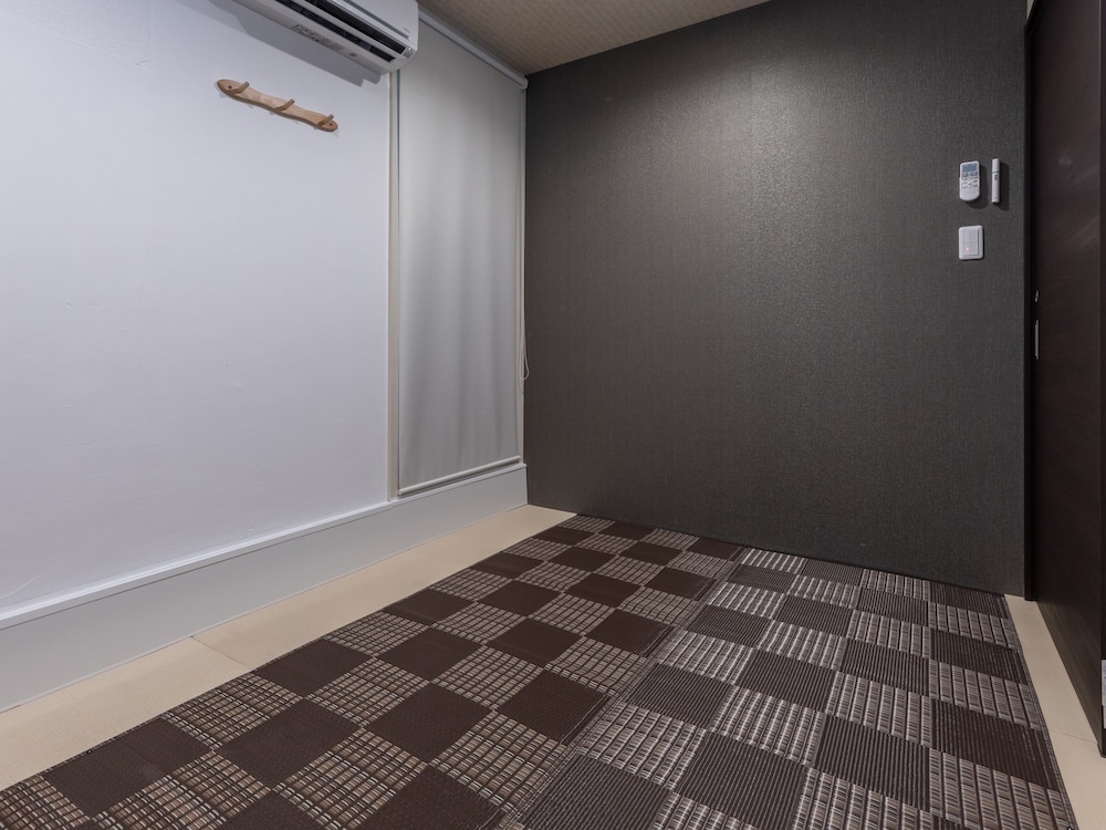 OYO RYOKAN E-STAY KYOTO ROKUJO 京都