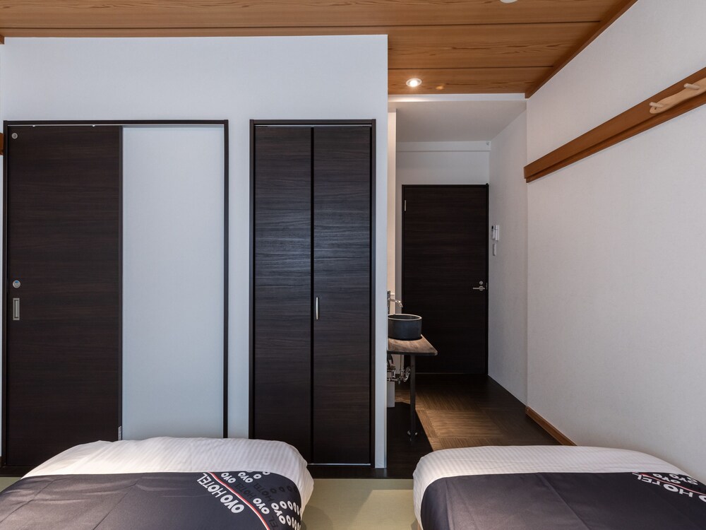 OYO RYOKAN E-STAY KYOTO ROKUJO 京都