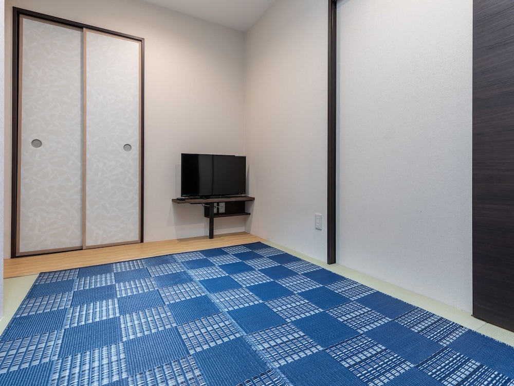 OYO RYOKAN E-STAY KYOTO ROKUJO 京都