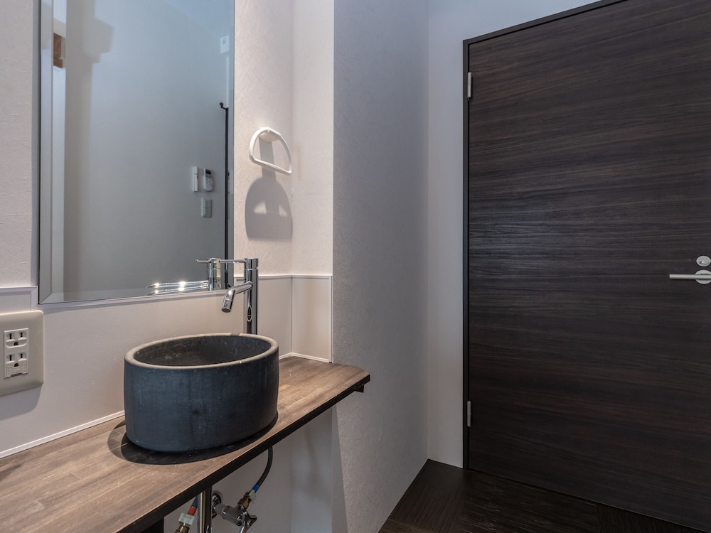 OYO RYOKAN E-STAY KYOTO ROKUJO 京都