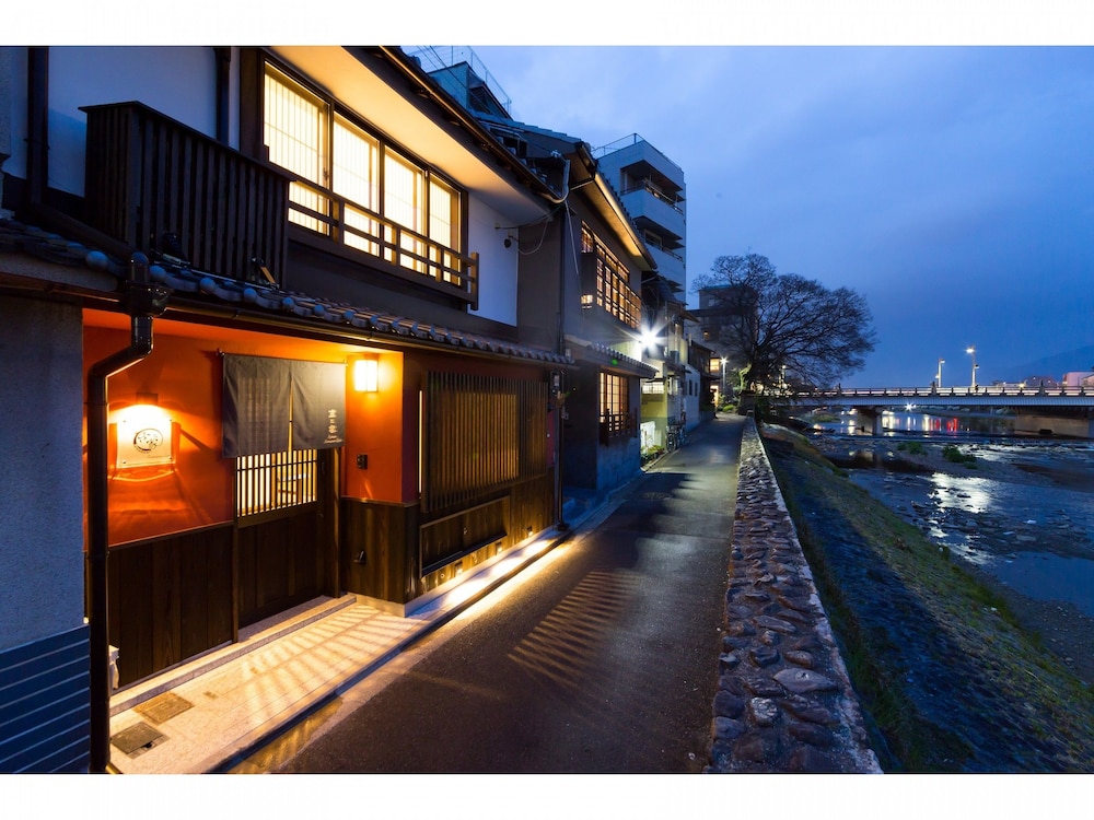 京と家 鴨川五条 京都