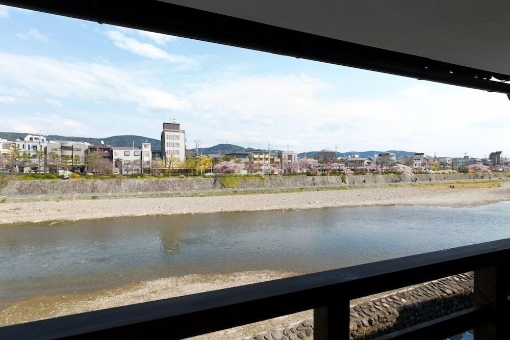 京と家 鴨川五条 京都