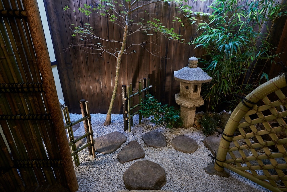 鈴 九条藤ノ木 東 京都