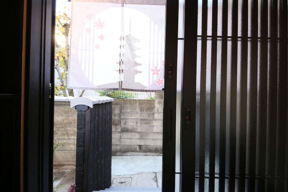 RESISTAY 八坂の塔 京都