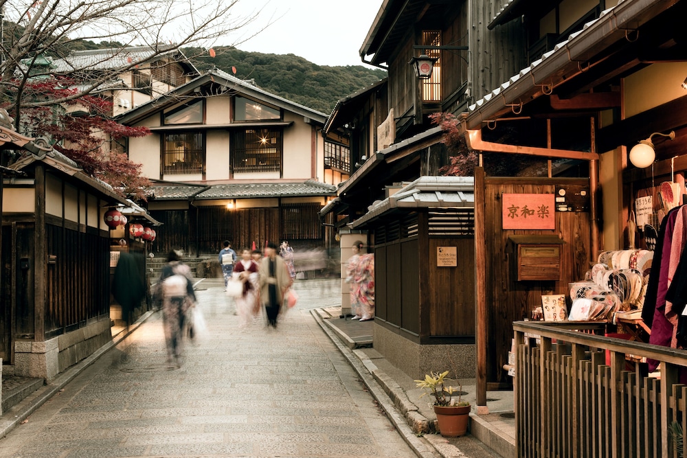 RESISTAY 八坂の塔 京都