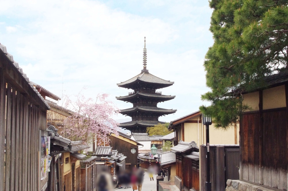 RESISTAY 八坂の塔 京都