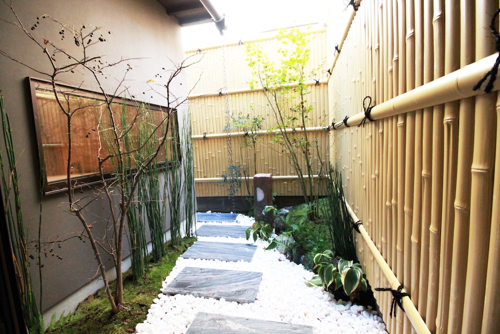 ホスタ二条泉 京都