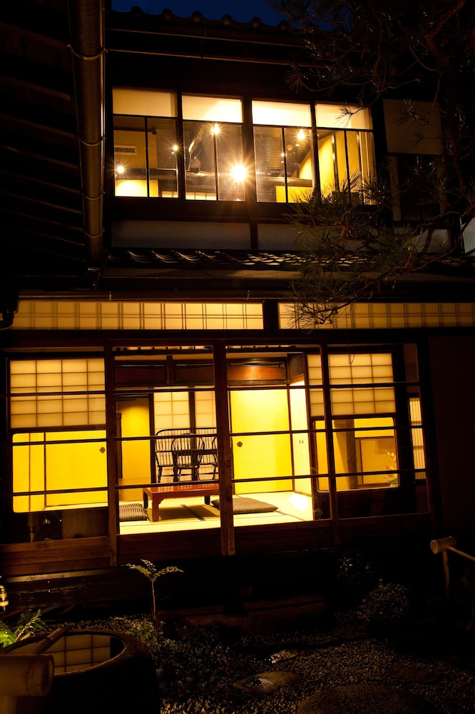 CAMPTON 9 西陣 / CAMPTON 10 有馬 京都