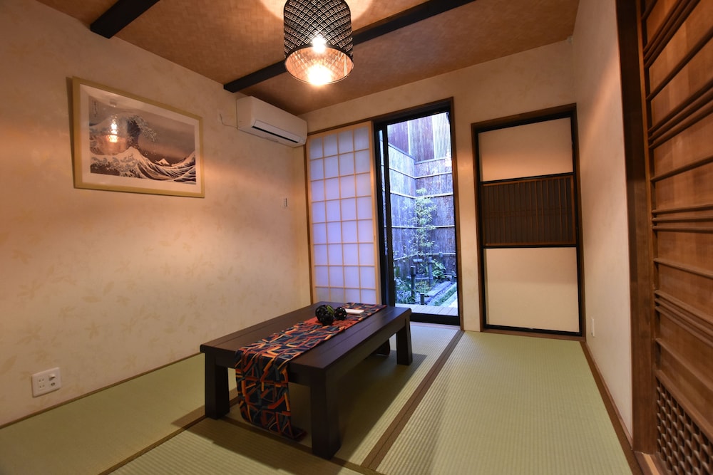 東山 龍 京都