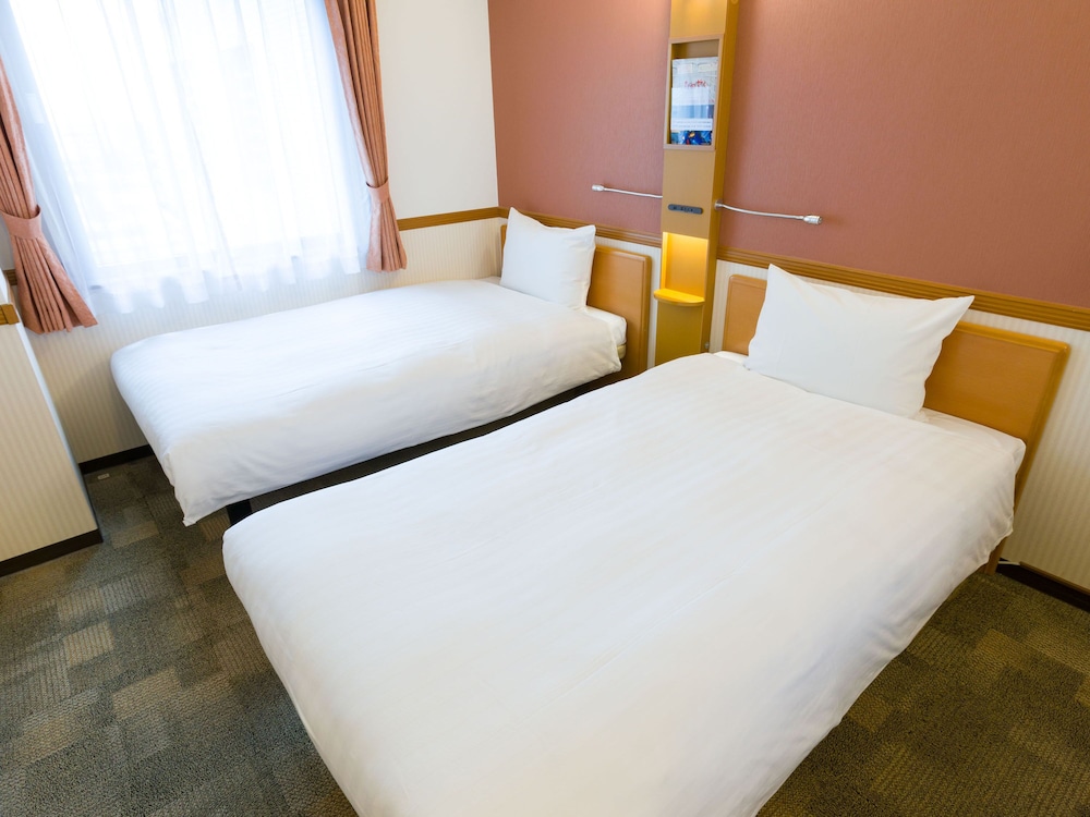 東横 INN 京都四条烏丸 京都