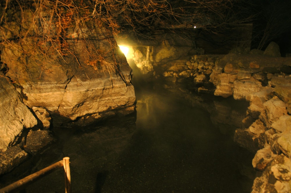 丸駒温泉旅館 札幌