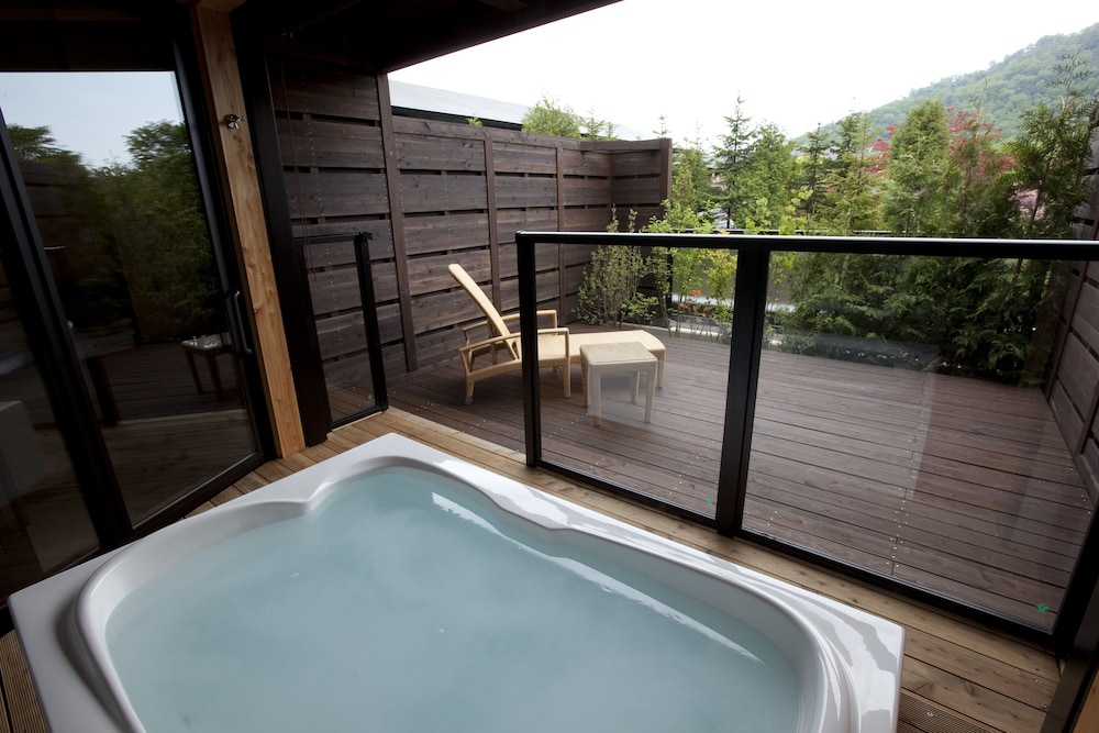 しこつ湖鶴雅リゾートスパ 水の謌 札幌