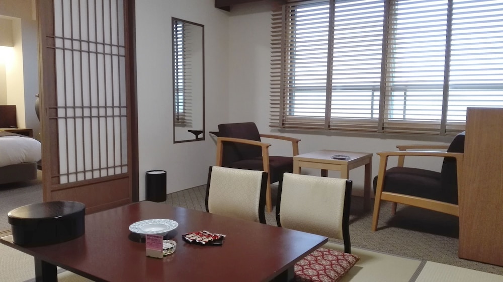 ホテル まほろば 札幌
