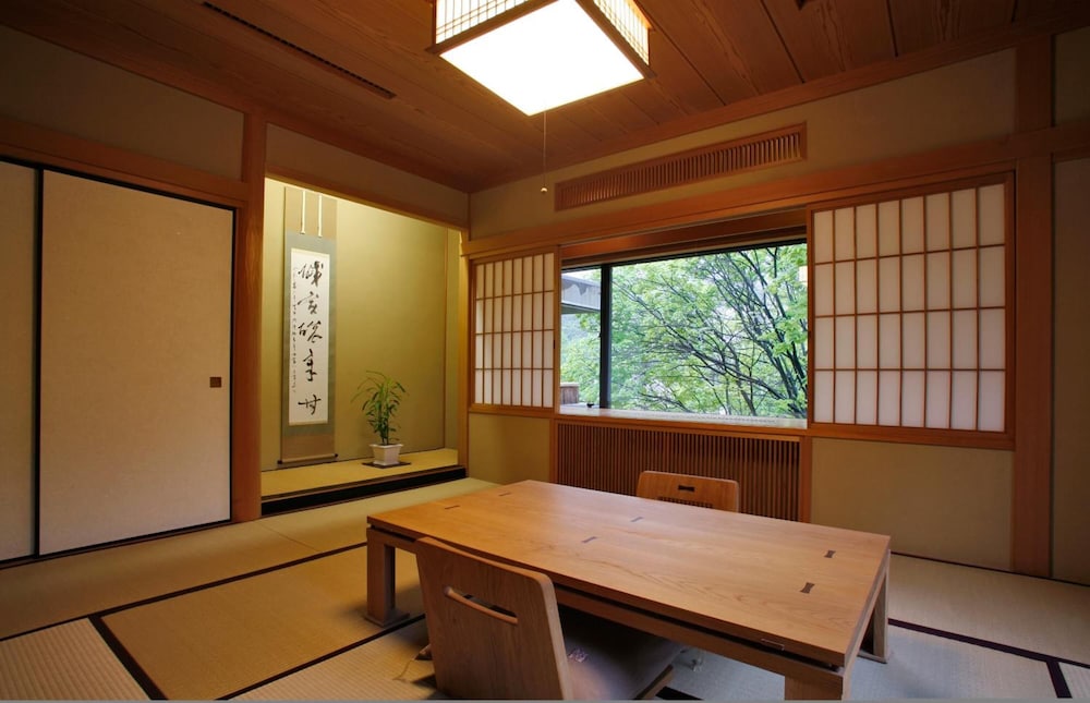 翠山亭 倶楽部 定山渓 札幌