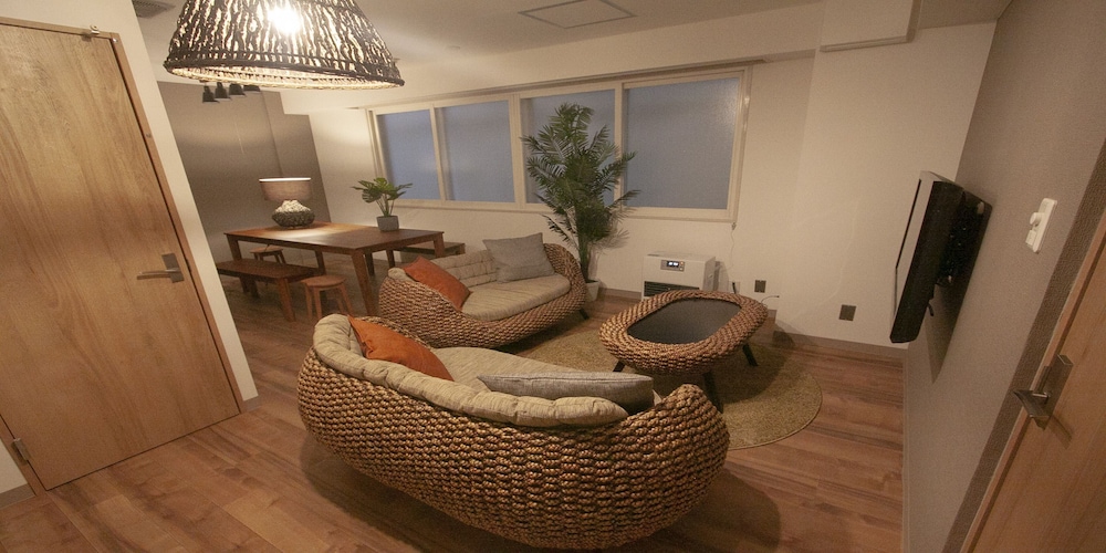 UCHI LIVING STAY ODORI 札幌