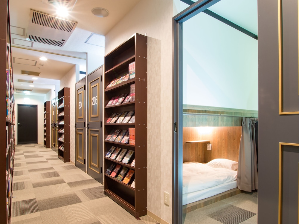 COMICS & CAPSULEHOTEL コミカプ札幌すすきの 札幌
