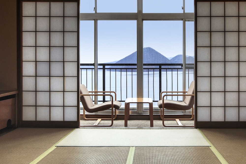 洞爺 湖畔亭 札幌