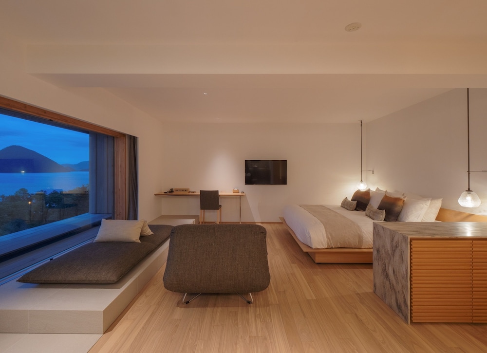 WE HOTEL TOYA 札幌