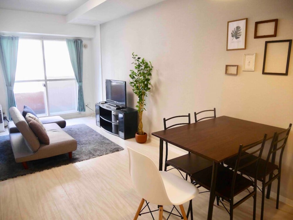 SUN COURT MINAMI 4-JO 302 札幌