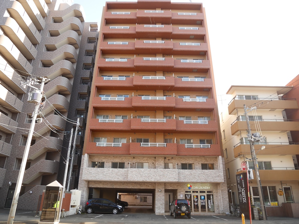 SUN COURT MINAMI 4-JO 302 札幌