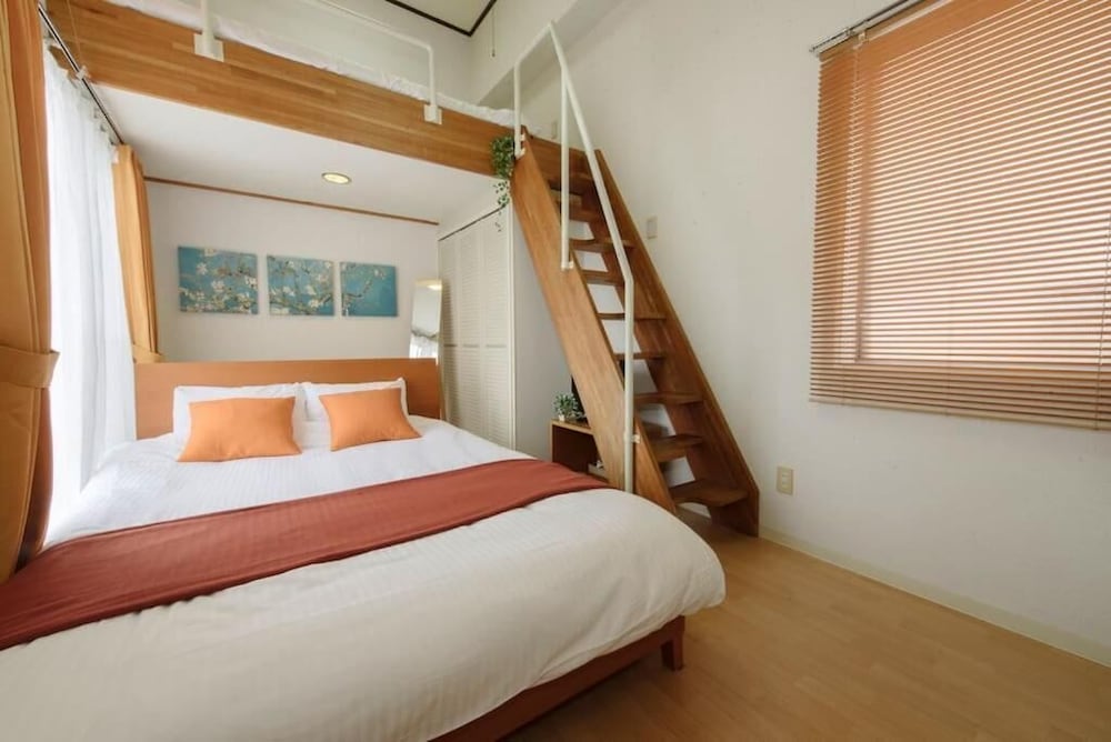 OPUS 702 札幌