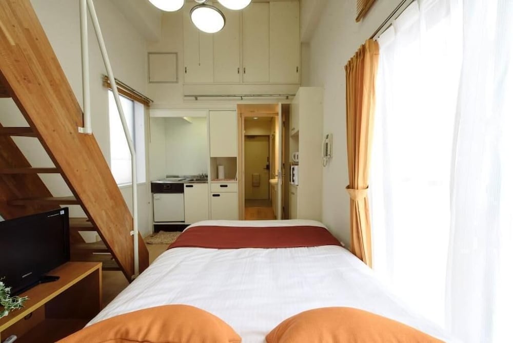 OPUS 702 札幌