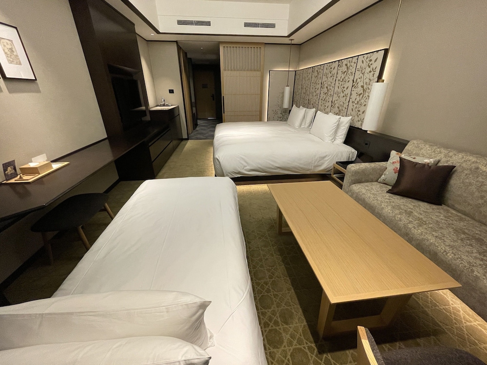 ポルトム インターナショナル 北海道 札幌