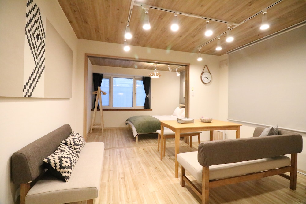 SKY COURT 717 札幌