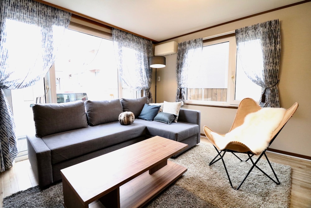 SKY COURT 717 札幌