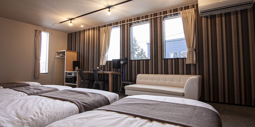 UCHI LIVING STAY TOYOHIRA 札幌