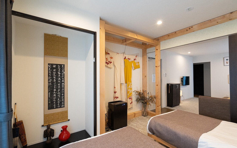 UCHI SUSUKINO 5.7 札幌