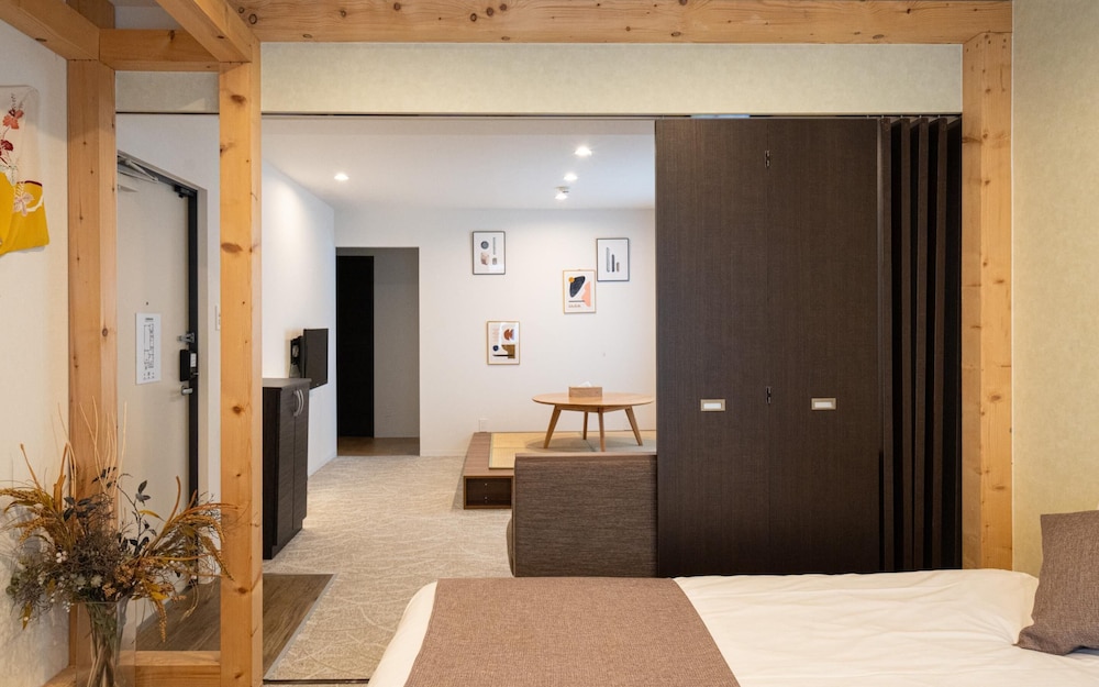 UCHI SUSUKINO 5.7 札幌