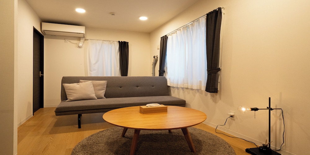 UCHI SUSUKINO 5.7 札幌