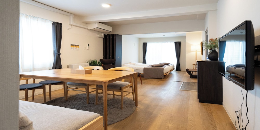 UCHI SUSUKINO 5.7 札幌