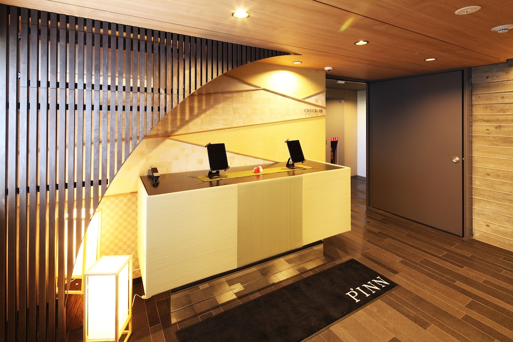 PINN S7W11 札幌