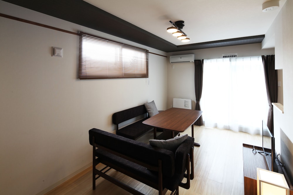 PINN S7W11 札幌