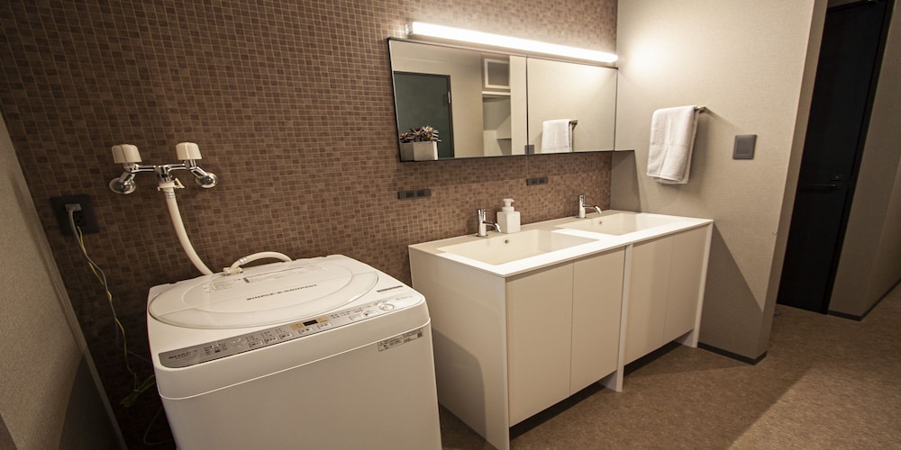 UCHI SUSUKINO WEST BY HOTEL WHEAT 札幌