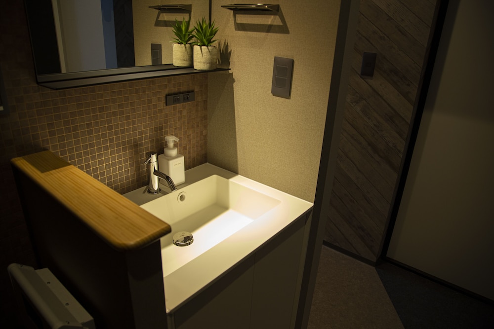 UCHI SUSUKINO WEST BY HOTEL WHEAT 札幌