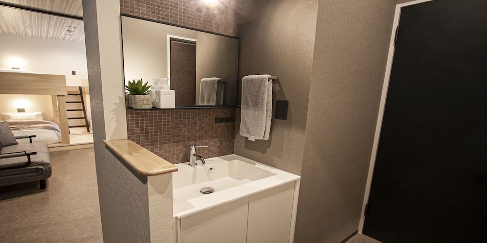 UCHI SUSUKINO WEST BY HOTEL WHEAT 札幌