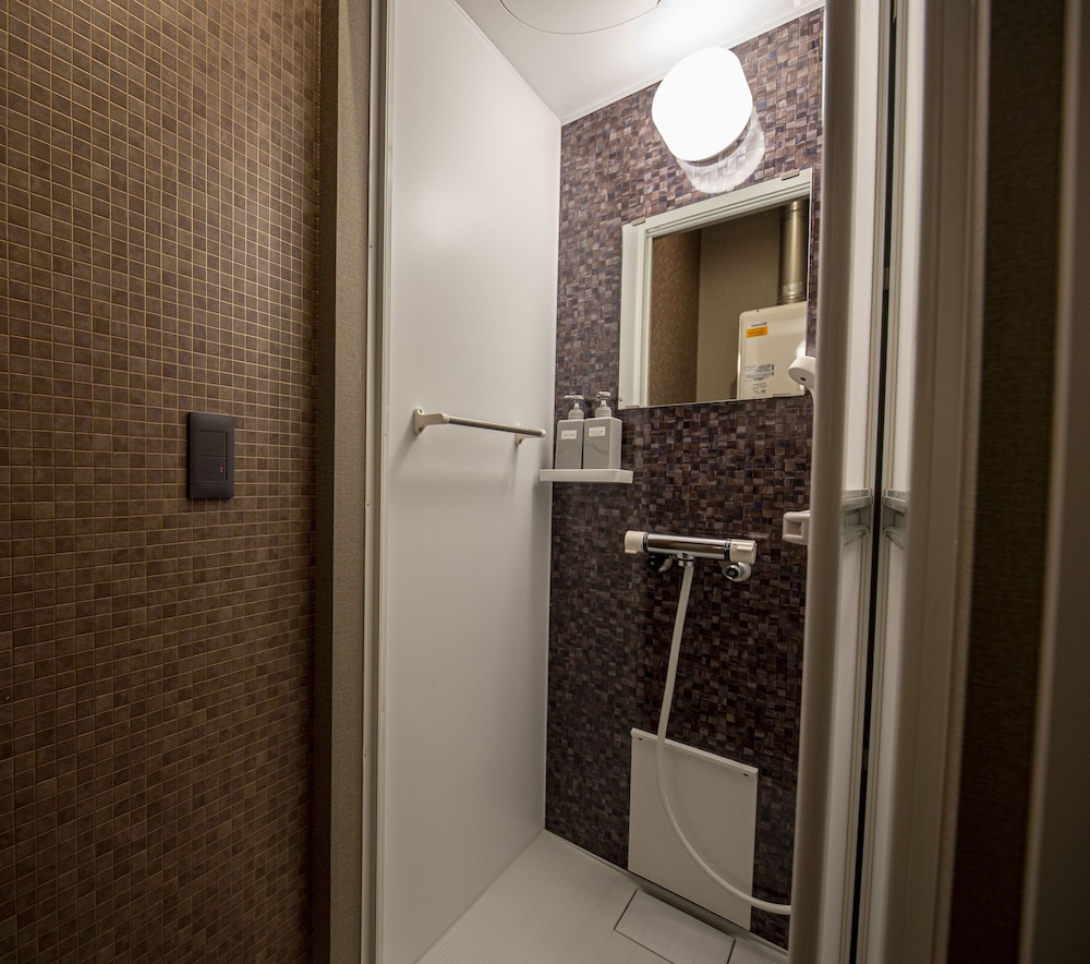 UCHI SUSUKINO WEST BY HOTEL WHEAT 札幌