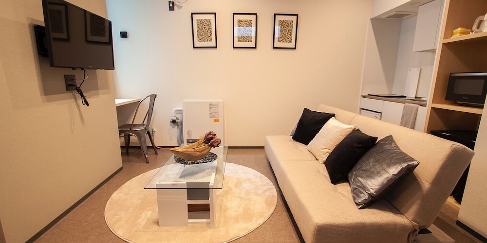 UCHI SUSUKINO WEST BY HOTEL WHEAT 札幌