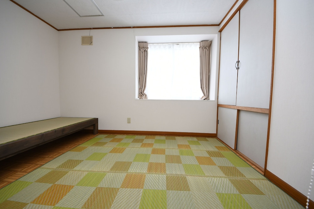 TANIFUJI B ROOM 札幌