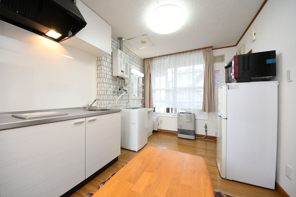 TANIFUJI B ROOM 札幌