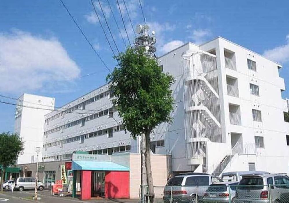 MANSION PASTURE TSUKISAMU 福住 札幌